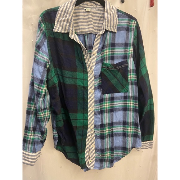 Aerie Long Sleeve Flannel Button Down in Blue and Green - Picture 2 of 8